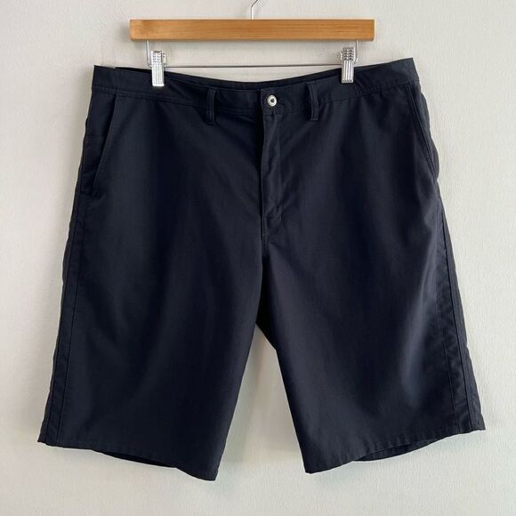 Patagonia Other - Vintage Patagonia Men’s Size 38 Black Flat Front Bermuda Style Shorts 11” Inseam